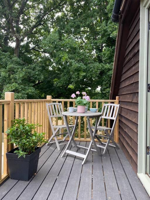 Hazelhurst - Close To Bewl Water *
